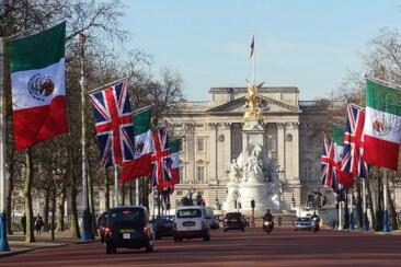 英国取消对华2年多次访问签证 已发签证或受影响